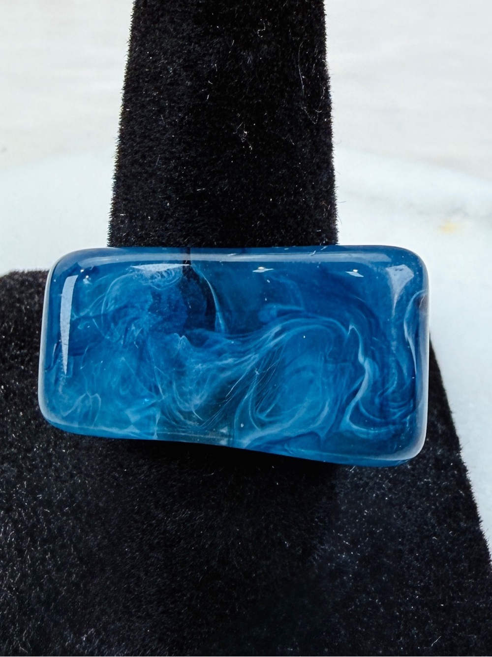 Blue Swirled Resin Band Ring size 7 3/4